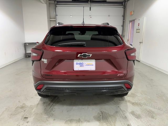 Certified 2025 Chevrolet Trax RS w/ Driver Confidence Package image 6