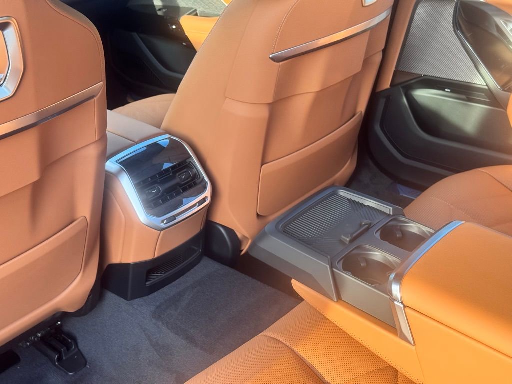 Used 2026 BMW 740i xDrive image 18