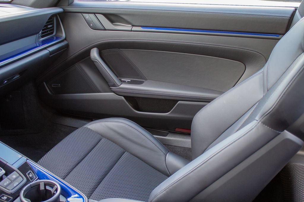 Used 2024 Porsche 911 Carrera T w/ Sportdesign Package RWD image 19