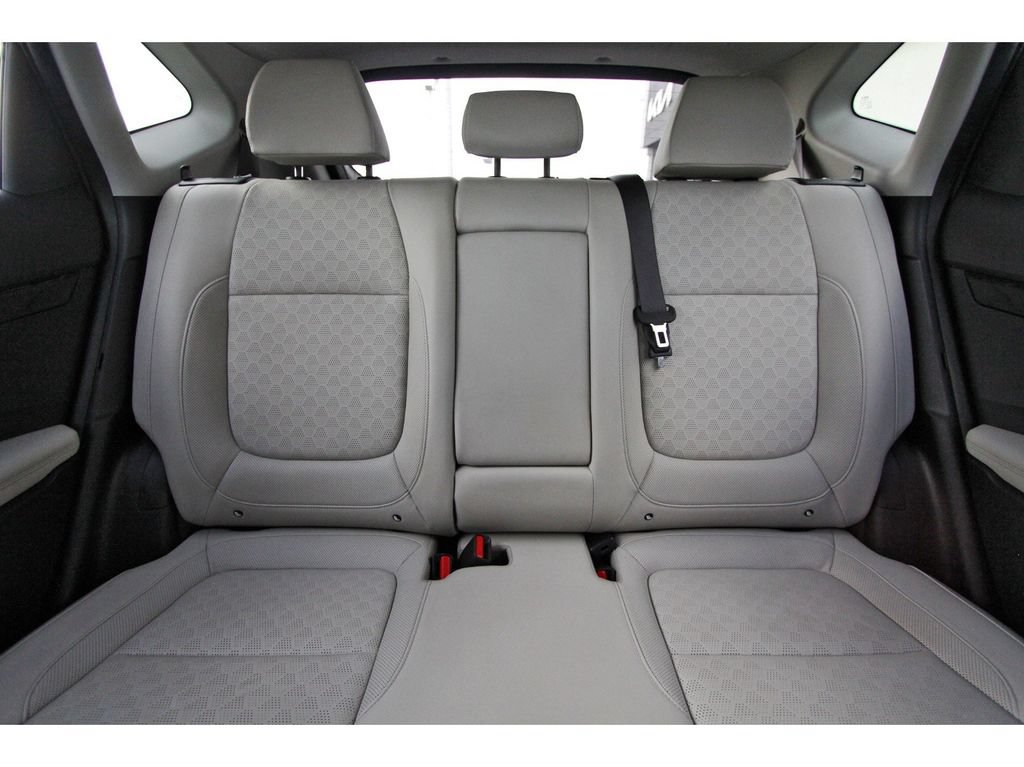 Certified 2022 Kia Seltos SX w/ Sunroof Package AWD/4WD image 14
