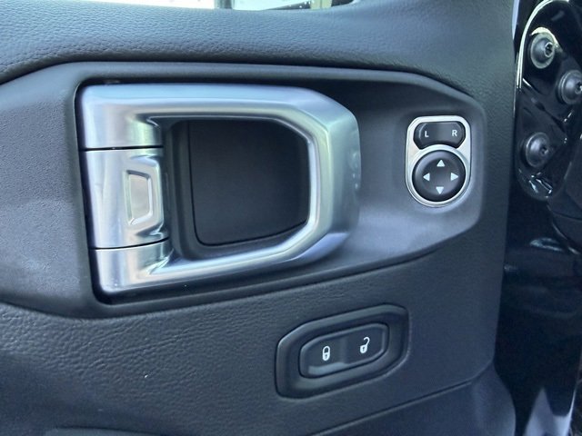 New 2025 Jeep Gladiator Sport image 13