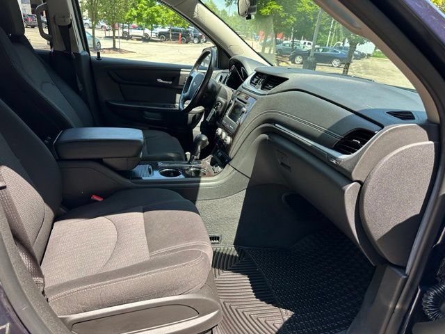 Used 2017 Chevrolet Traverse LT w/ Style and Technology Package AWD/4WD image 27