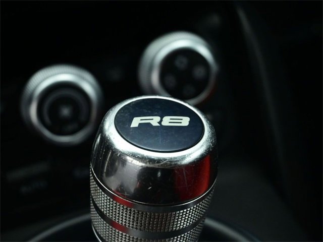 Used 2009 Audi R8 V8 w/ Enhanced Leather Pkg image 21