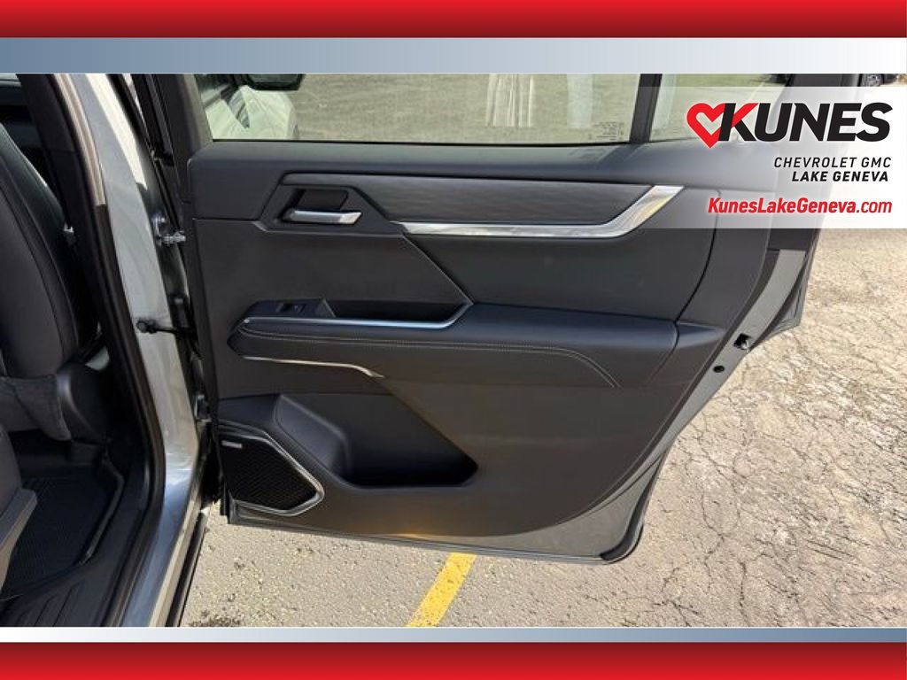 New 2026 GMC Acadia Elevation w/ Elevation Premium Package AWD/4WD image 20