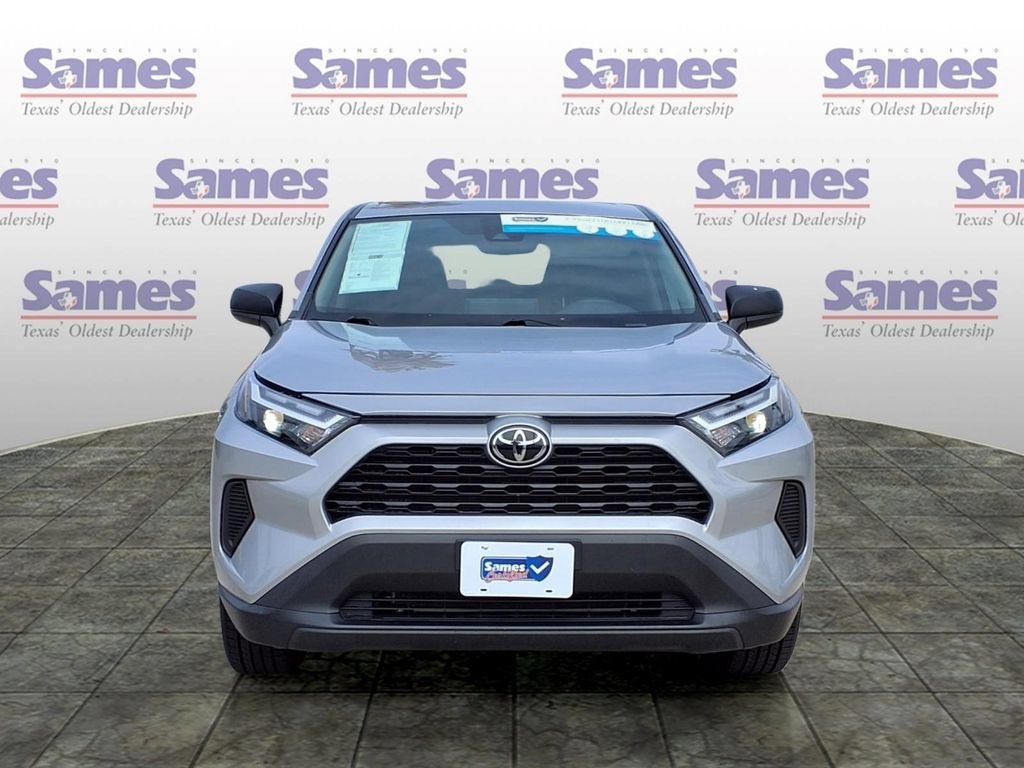 Used 2023 Toyota RAV4 LE FWD image 2