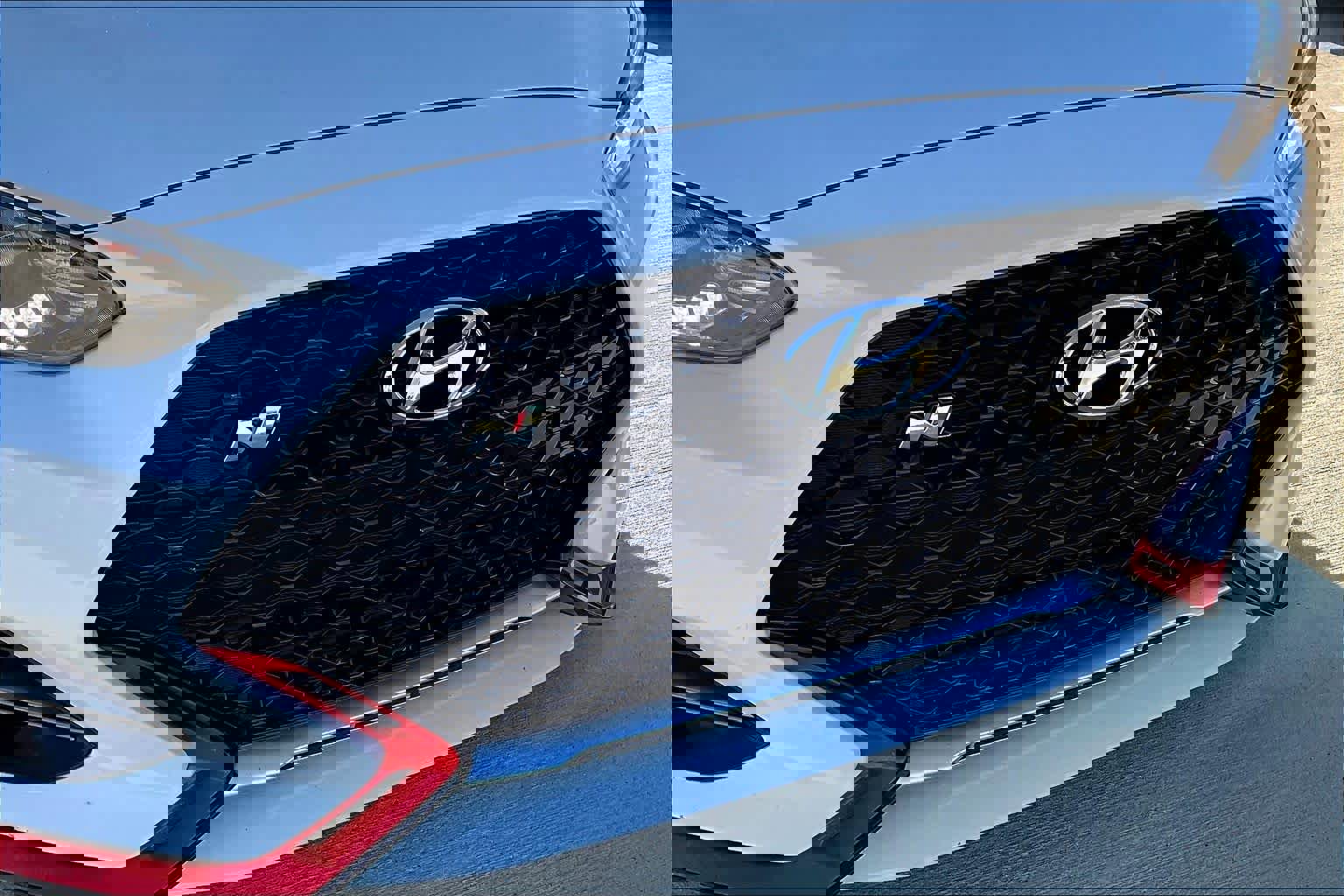 Used 2021 Hyundai Veloster N image 28