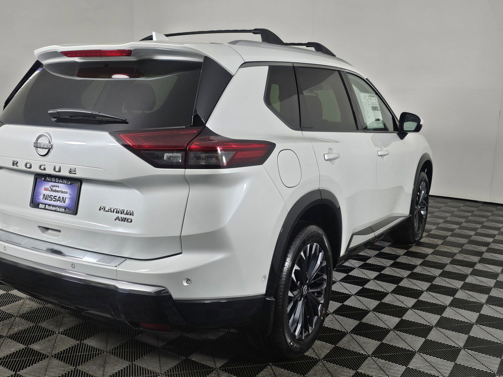 New 2026 Nissan Rogue Platinum image 4