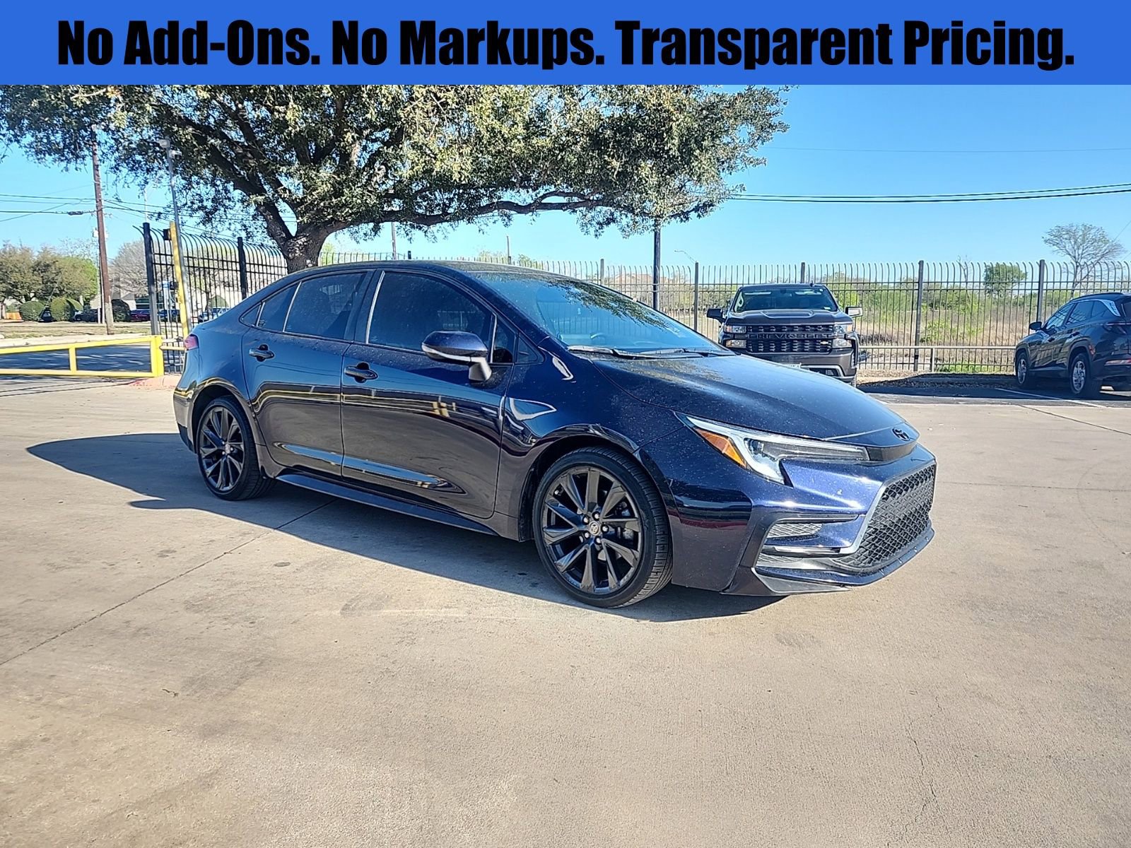 Used 2023 Toyota Corolla SE FWD image 1