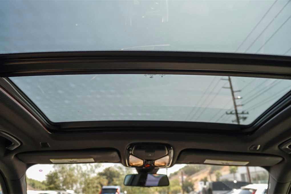 Used 2022 BMW X5 sDrive40i w/ Parking Assistance Package image 18