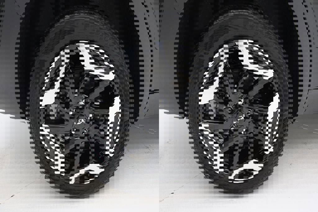 Used 2024 Kia Seltos SX image 10