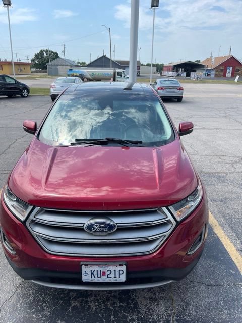 Used 2016 Ford Edge Titanium w/ Equipment Group 302A FWD image 2