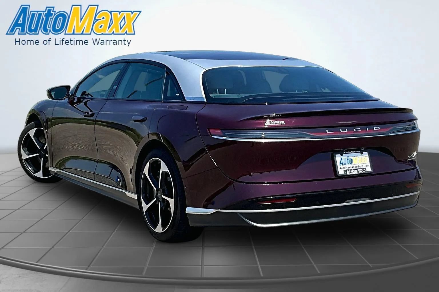 Used 2023 Lucid Air Touring AWD/4WD image 5