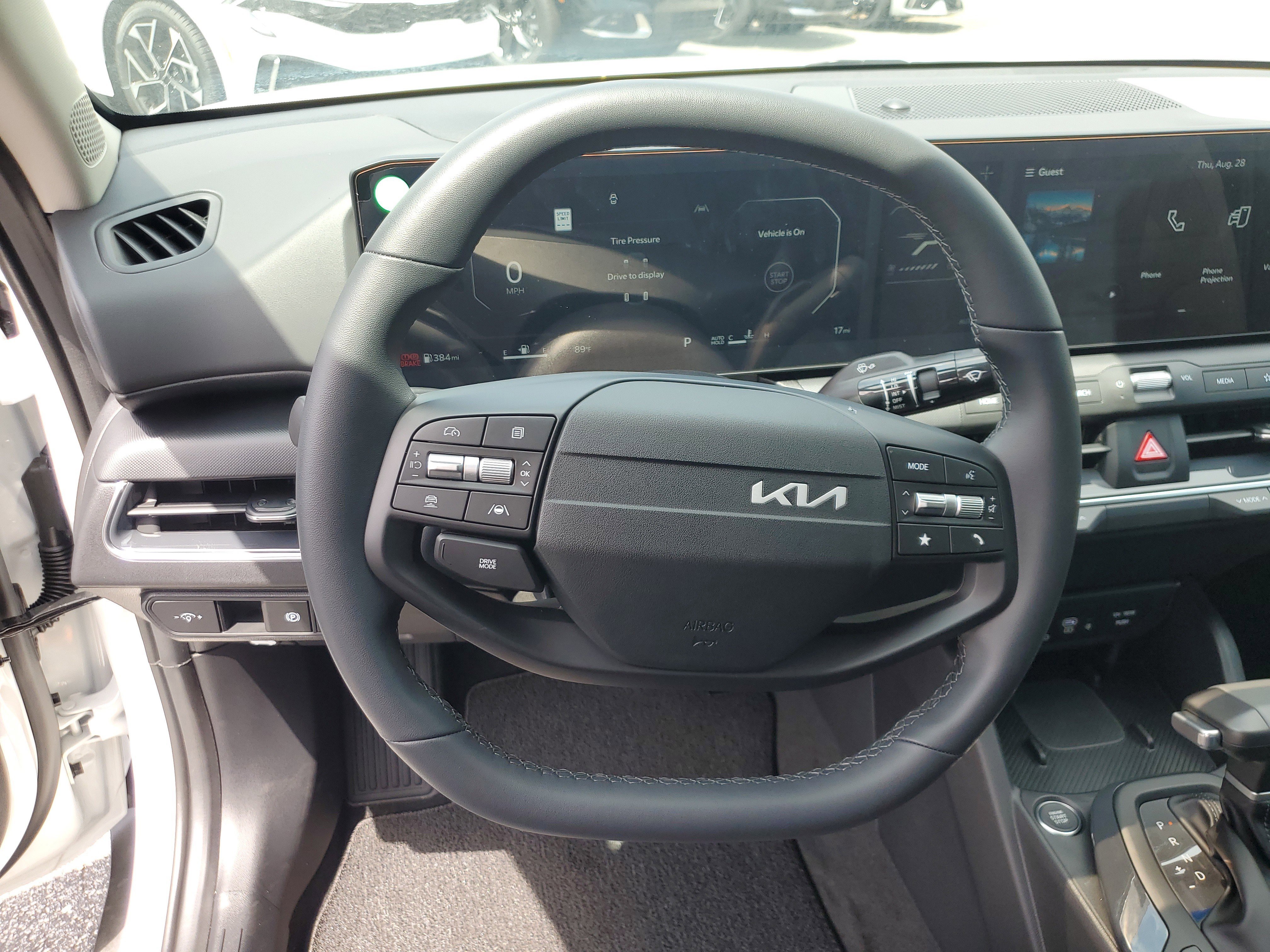 New 2025 Kia K4 EX image 16