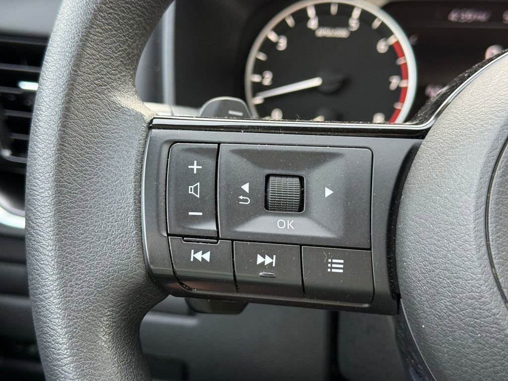 Certified 2021 Nissan Rogue SV AWD/4WD image 16