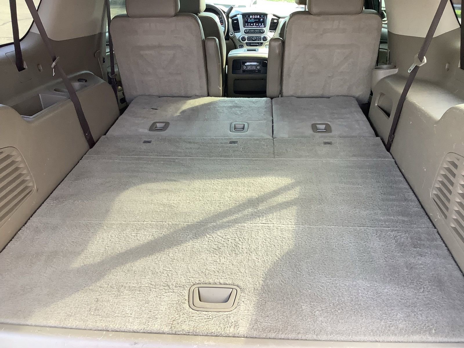 Used 2018 GMC Yukon XL SLT w/ Open Road Package image 12