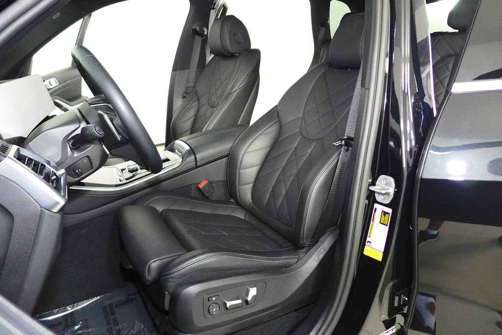 Used 2024 BMW X5 sDrive40i w/ Parking Assistance Package RWD image 22