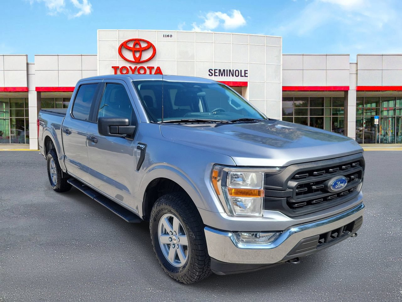 Used 2022 Ford F150 XL w/ Equipment Group 101A High AWD/4WD image 2