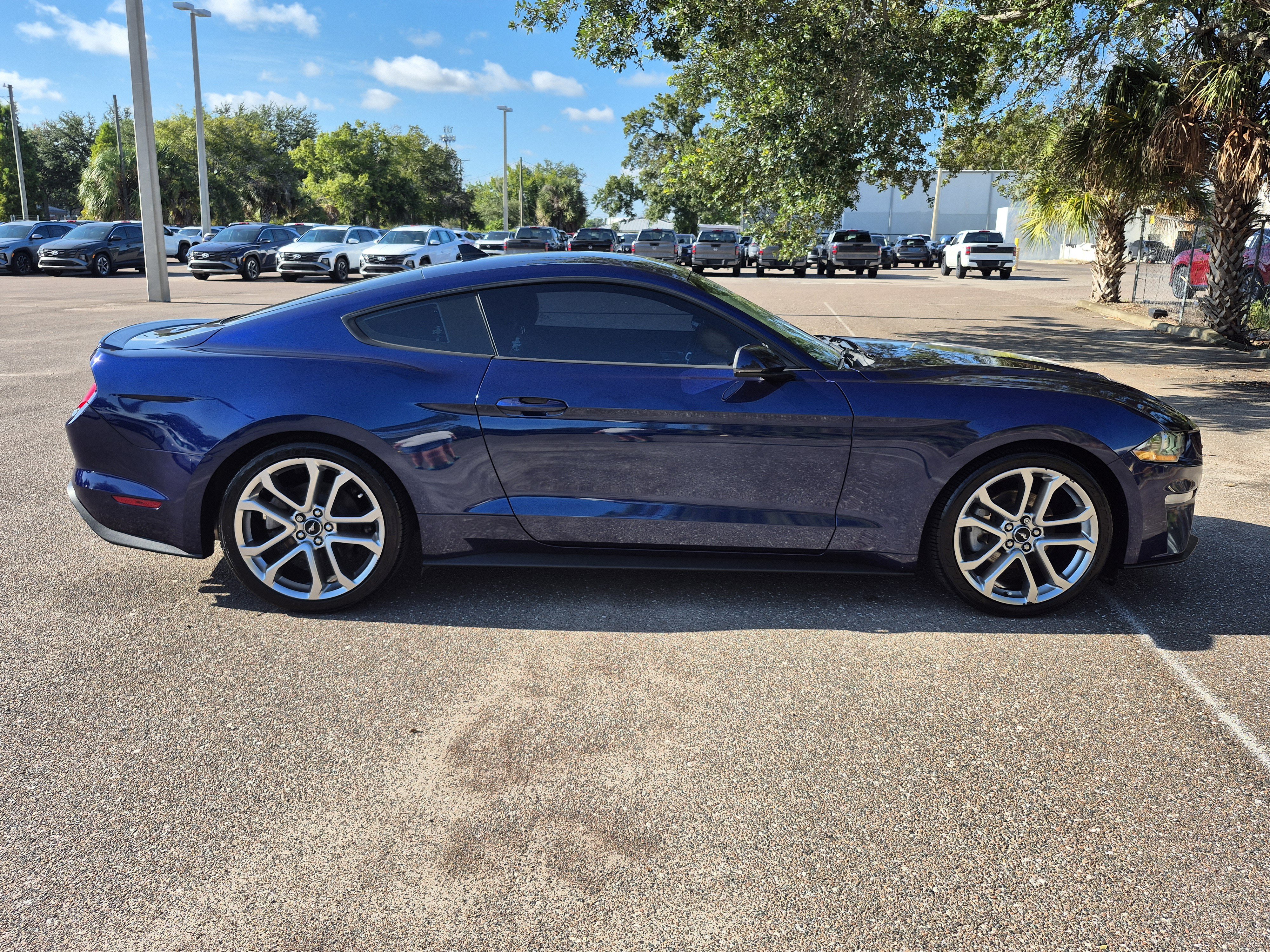 Used 2020 Ford Mustang Premium w/ Equipment Group 201A RWD image 9