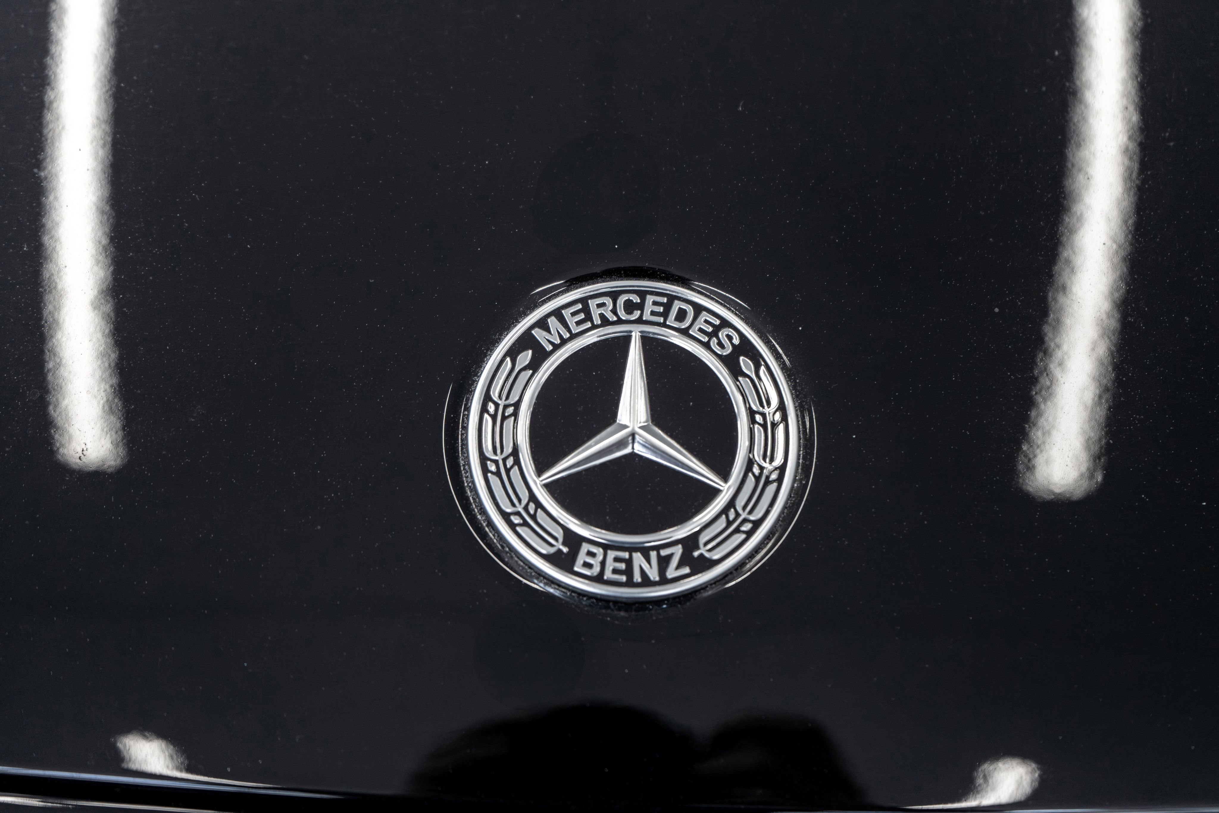 Used 2024 Mercedes-Benz GLB 250 w/ Exclusive Package image 5