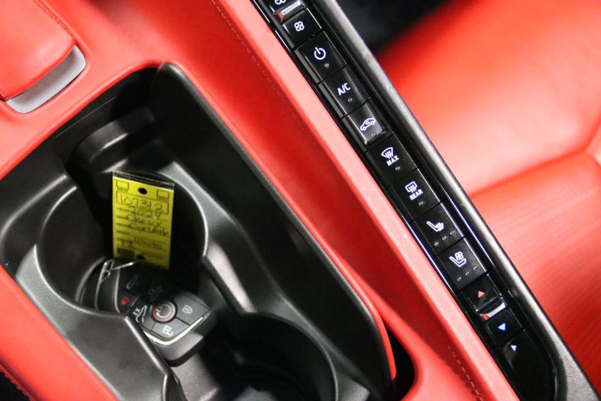 Used 2024 Chevrolet Corvette Stingray Premium Conv w/ Z51 Performance Package RWD image 52