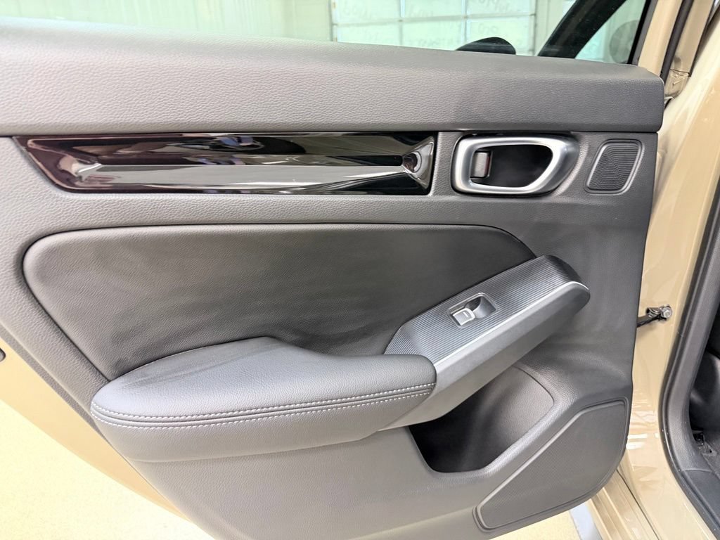 Used 2025 Honda Civic Sport Touring image 19