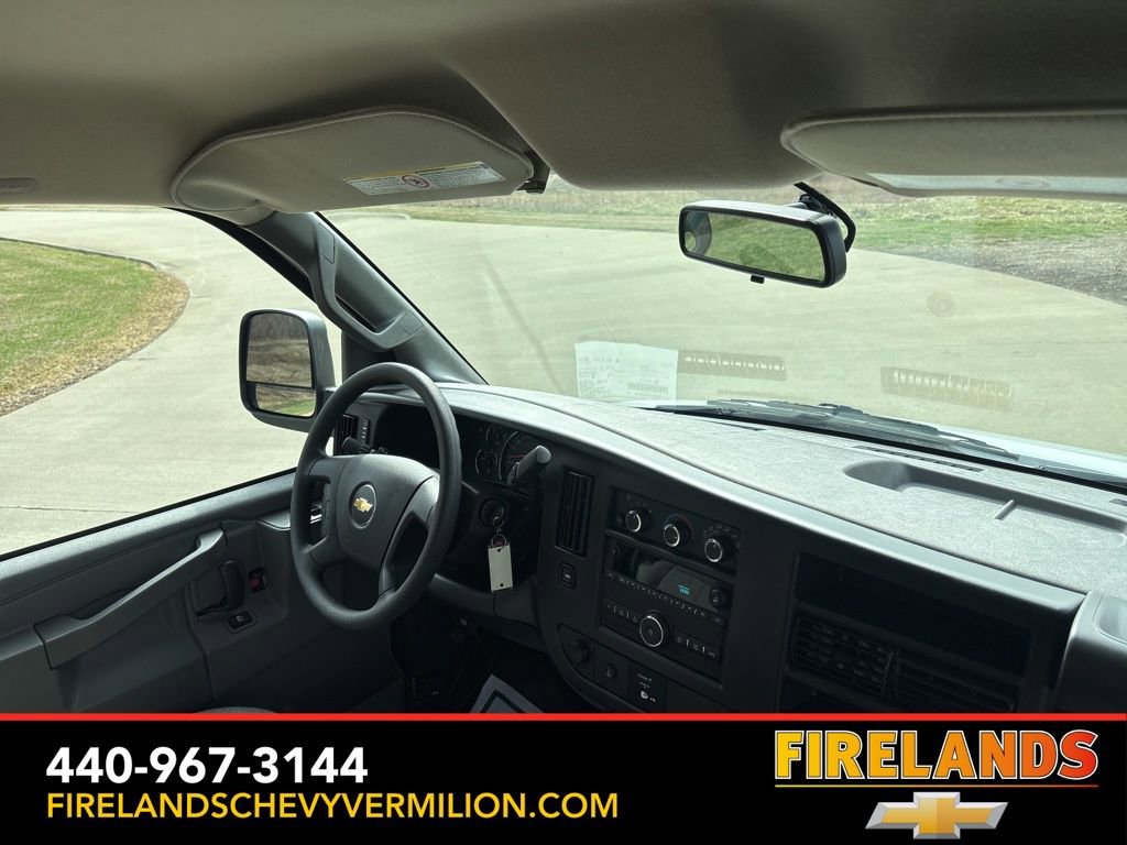 New 2026 Chevrolet Express 3500 RWD image 34
