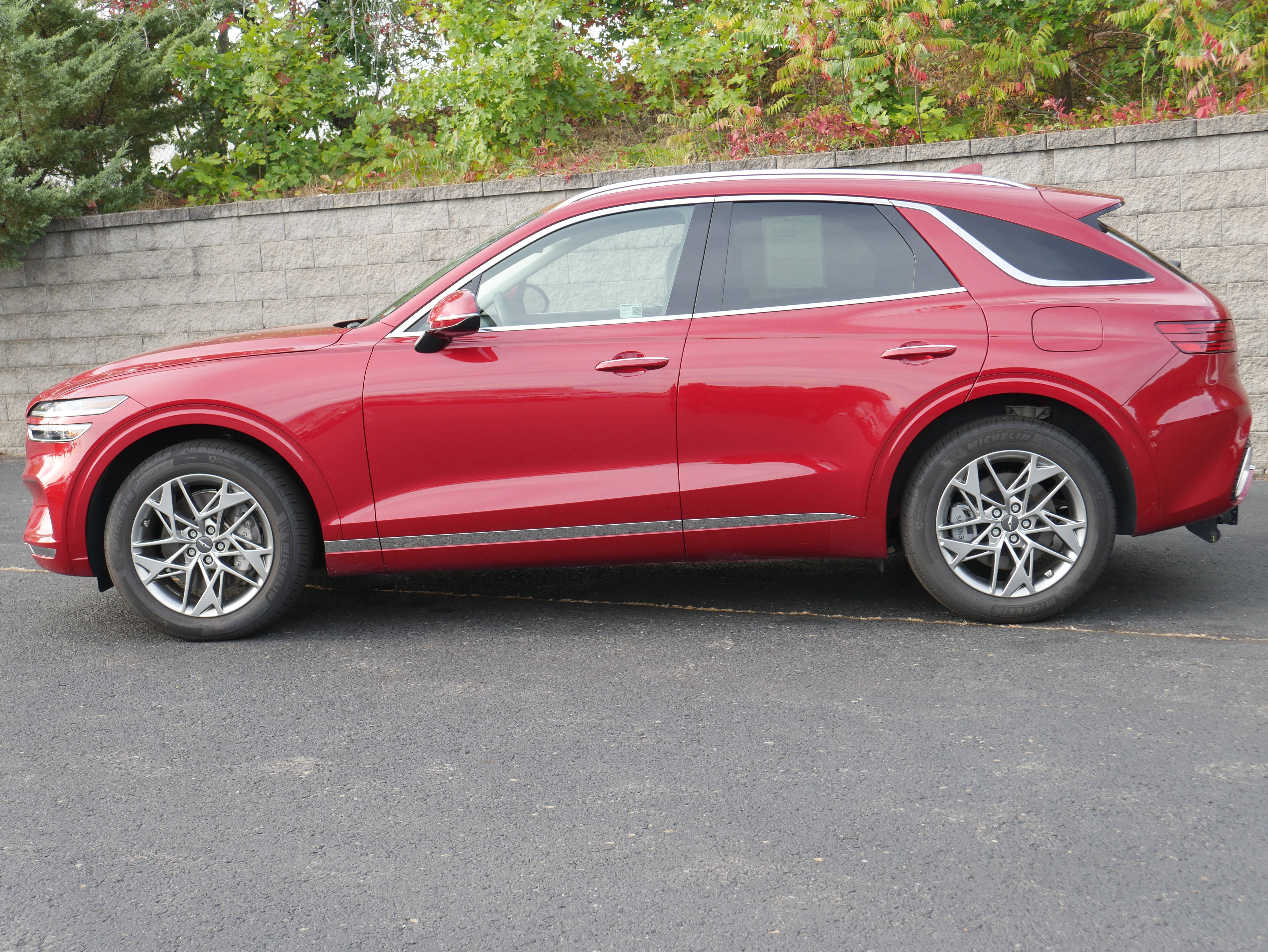 Certified 2025 Genesis GV70 2.5T image 3