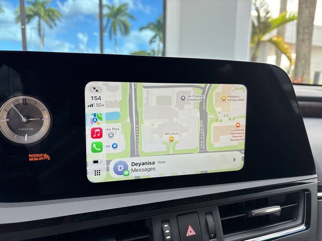 Used 2025 Lexus ES 350 w/ Premium Package FWD image 2