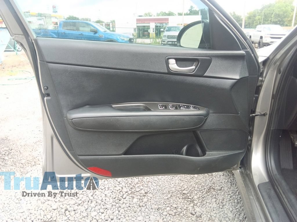 Used 2018 Kia Optima LX FWD image 20