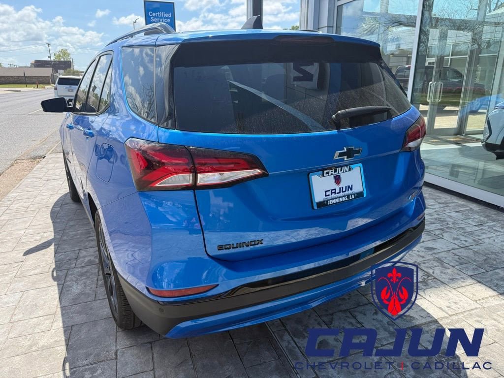 Used 2024 Chevrolet Equinox RS FWD image 3