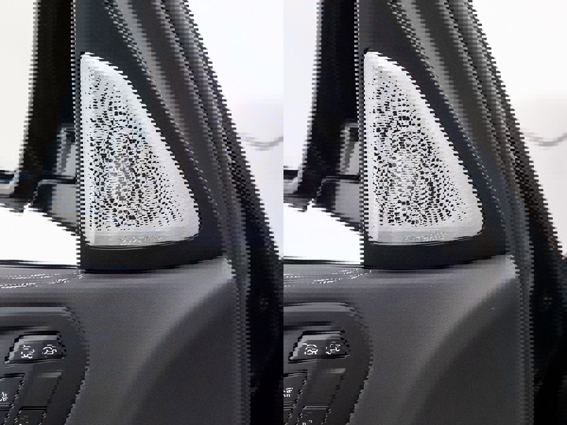 New 2026 BMW X6 M60i w/ Executive Package image 15