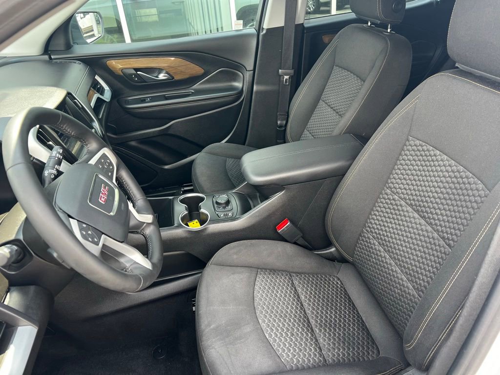 Used 2020 GMC Terrain SLE w/ Driver Convenience Package FWD image 22