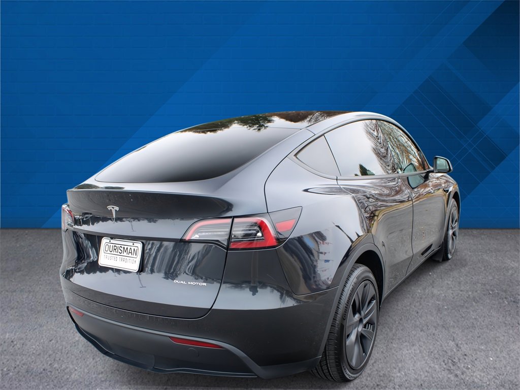 Used 2025 Tesla Model Y Long Range image 9