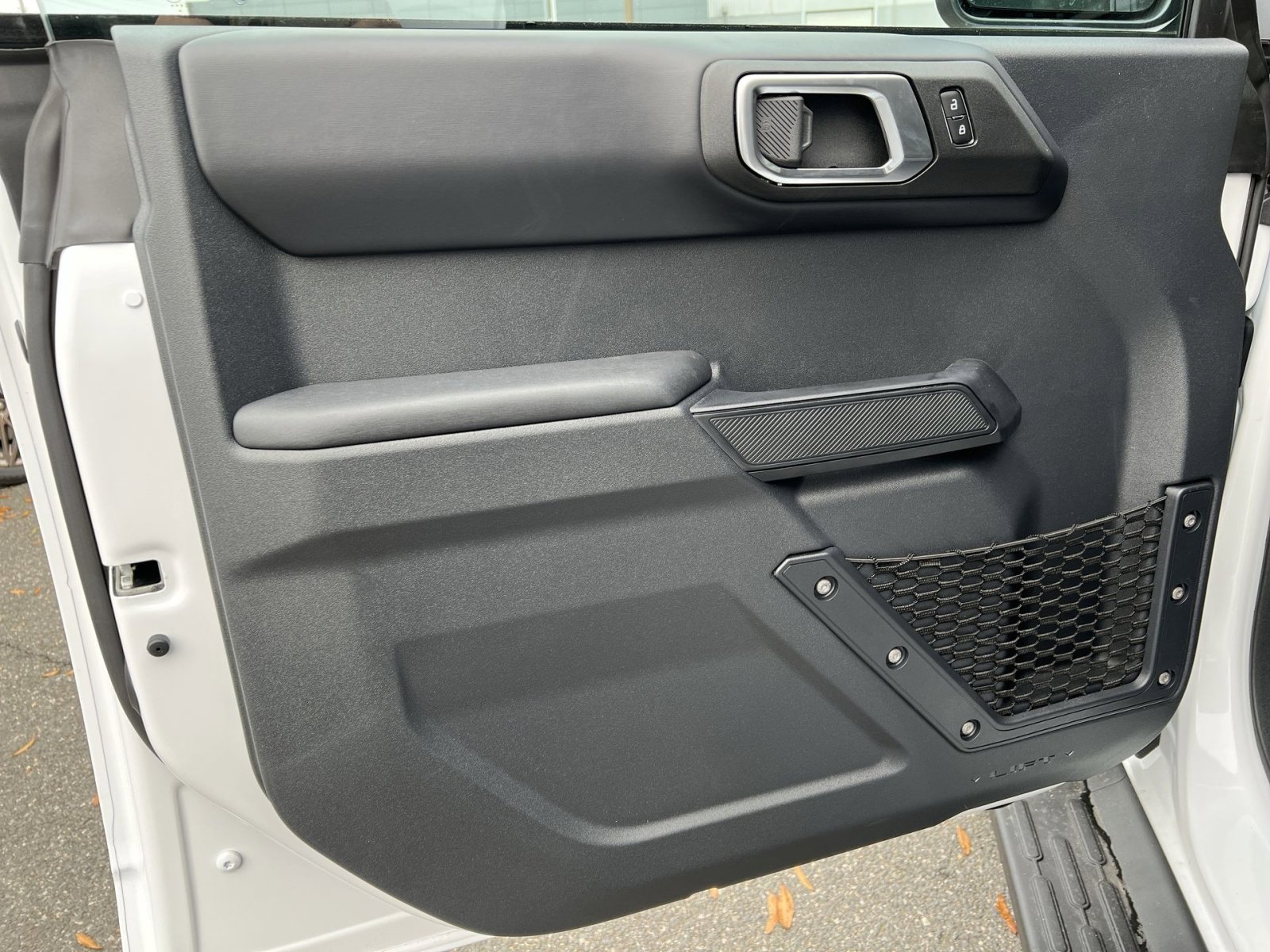 New 2025 Ford Bronco Outer Banks image 13