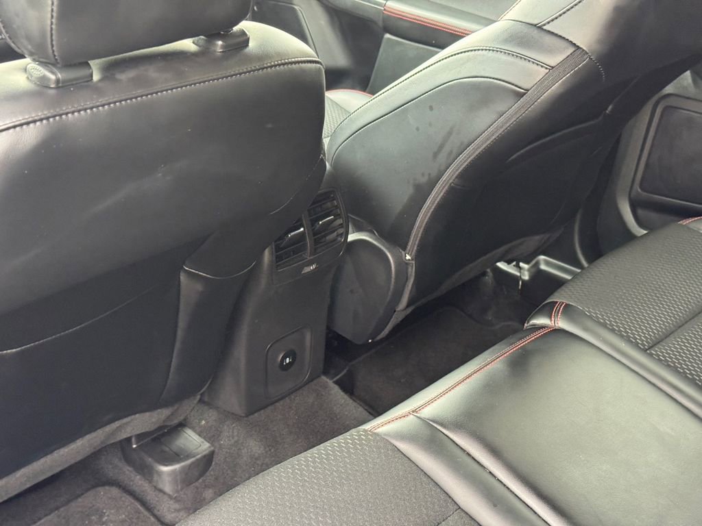 Used 2025 Ford Escape ST-Line image 15