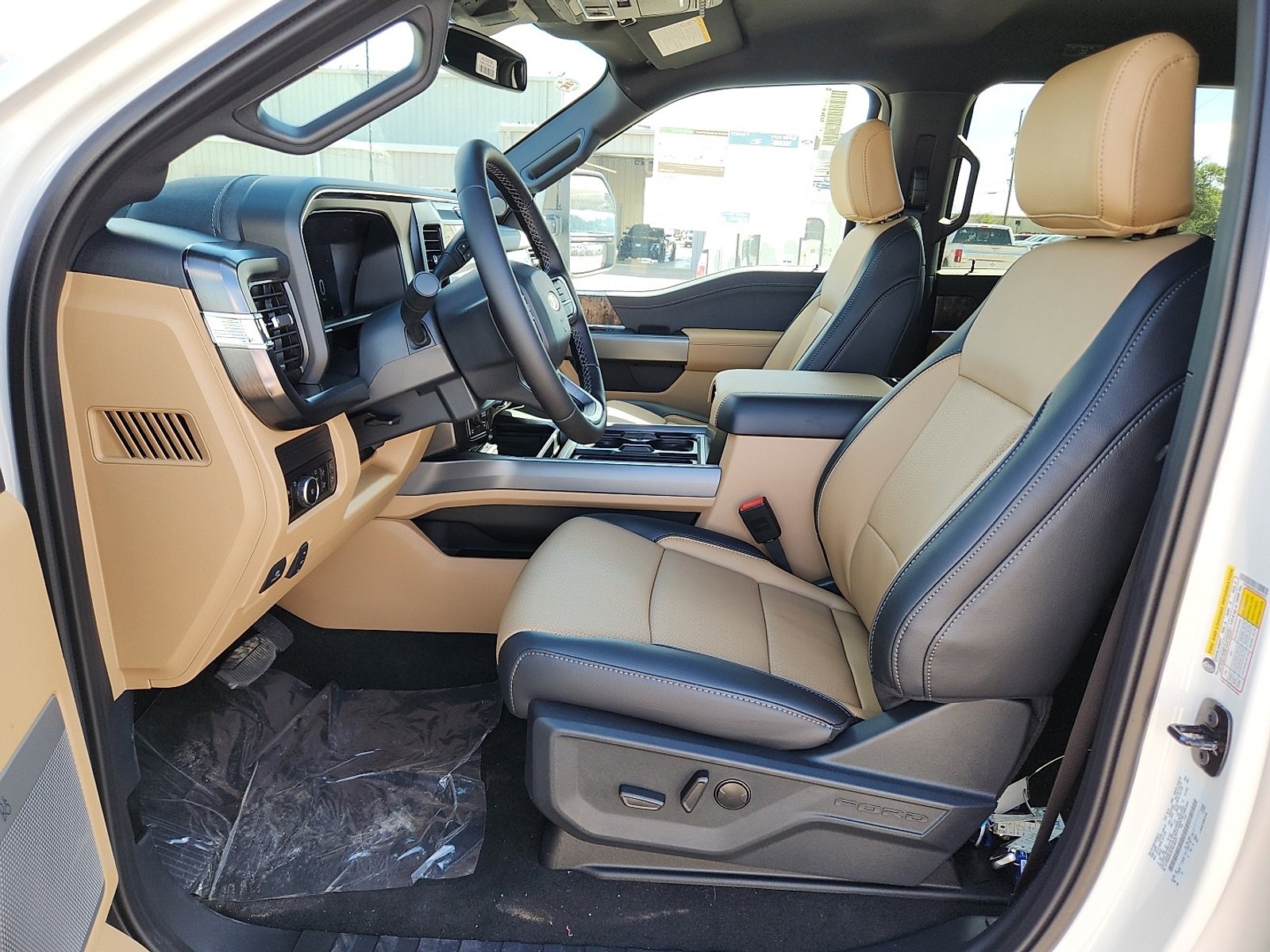New 2026 Ford F250 Lariat w/ Lariat Premium Package image 10
