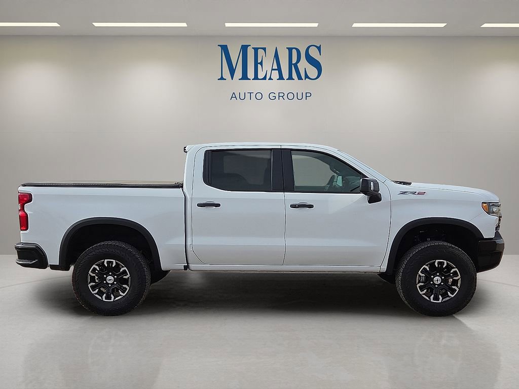 Used 2025 Chevrolet Silverado 1500 ZR2 image 6
