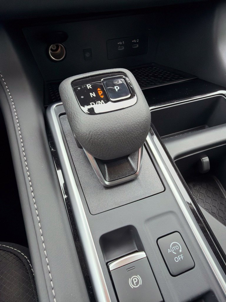 New 2026 Nissan Pathfinder SL FWD image 13