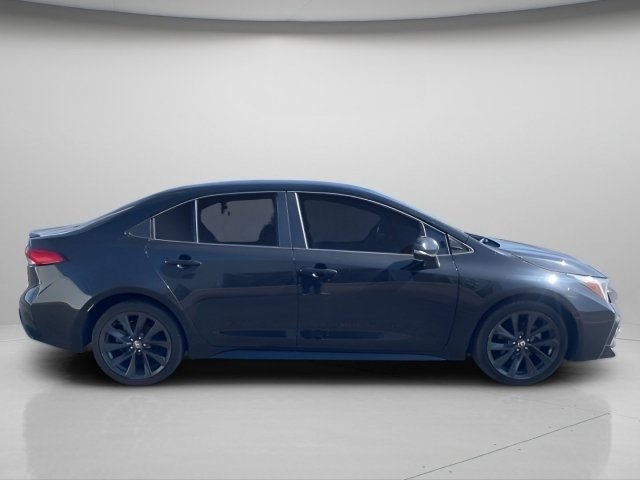 Used 2023 Toyota Corolla SE image 6