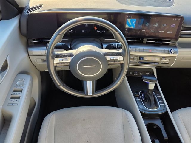 Used 2024 Hyundai Kona SEL AWD/4WD image 12