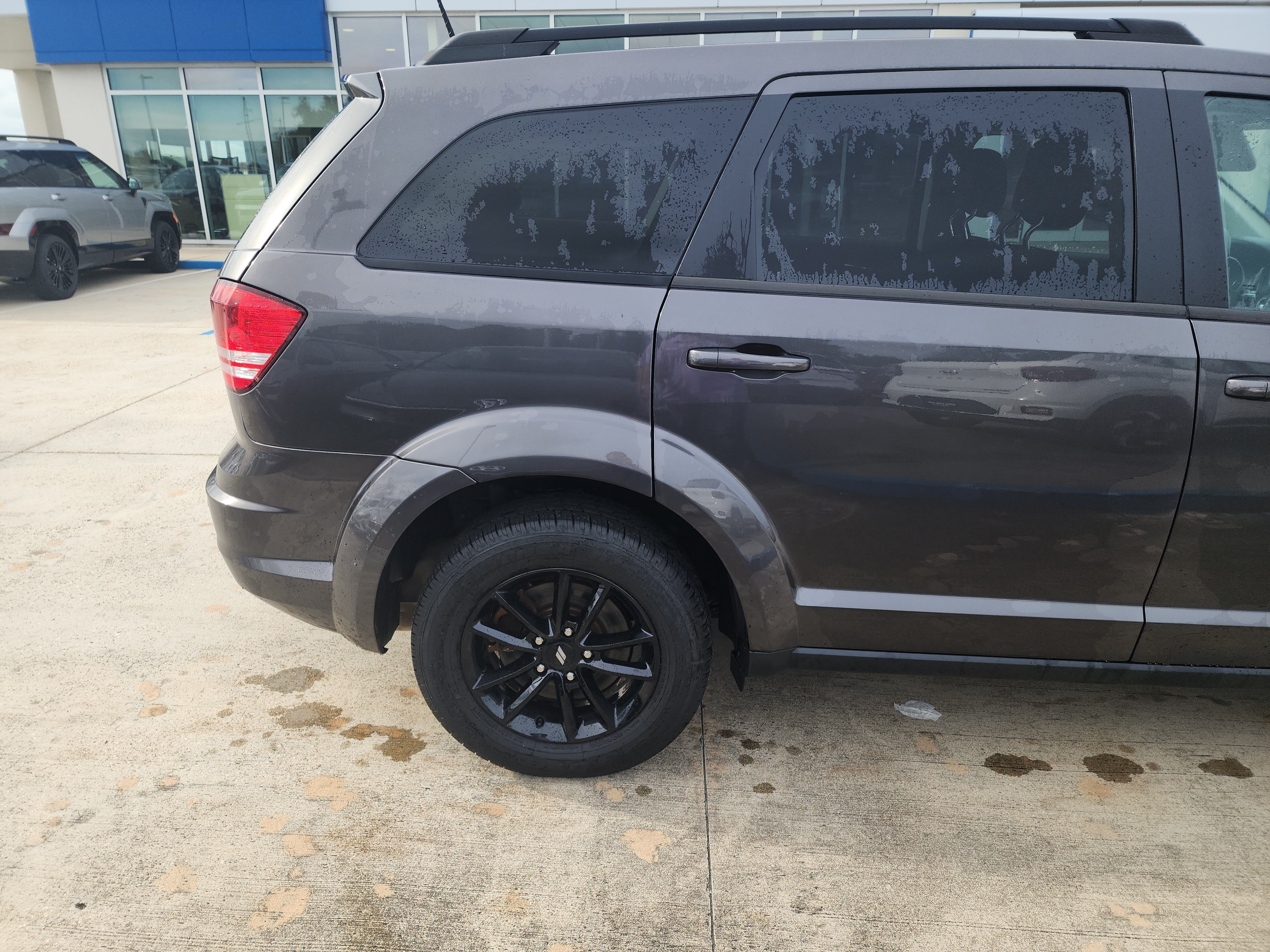 Used 2020 Dodge Journey SE w/ Blacktop Package FWD image 10