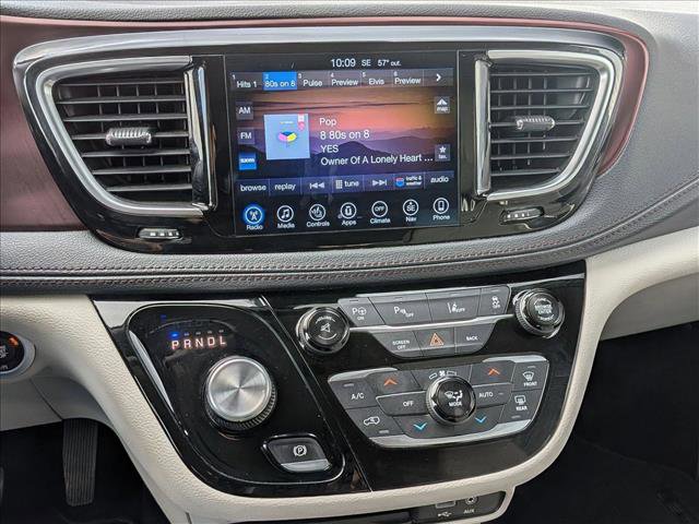 Used 2017 Chrysler Pacifica Limited w/ Advanced Safetytec Group image 13