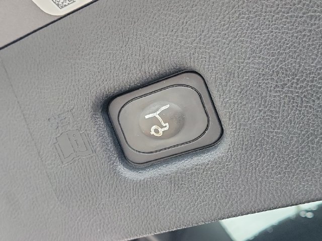 Used 2019 Lincoln Nautilus Reserve AWD/4WD image 9