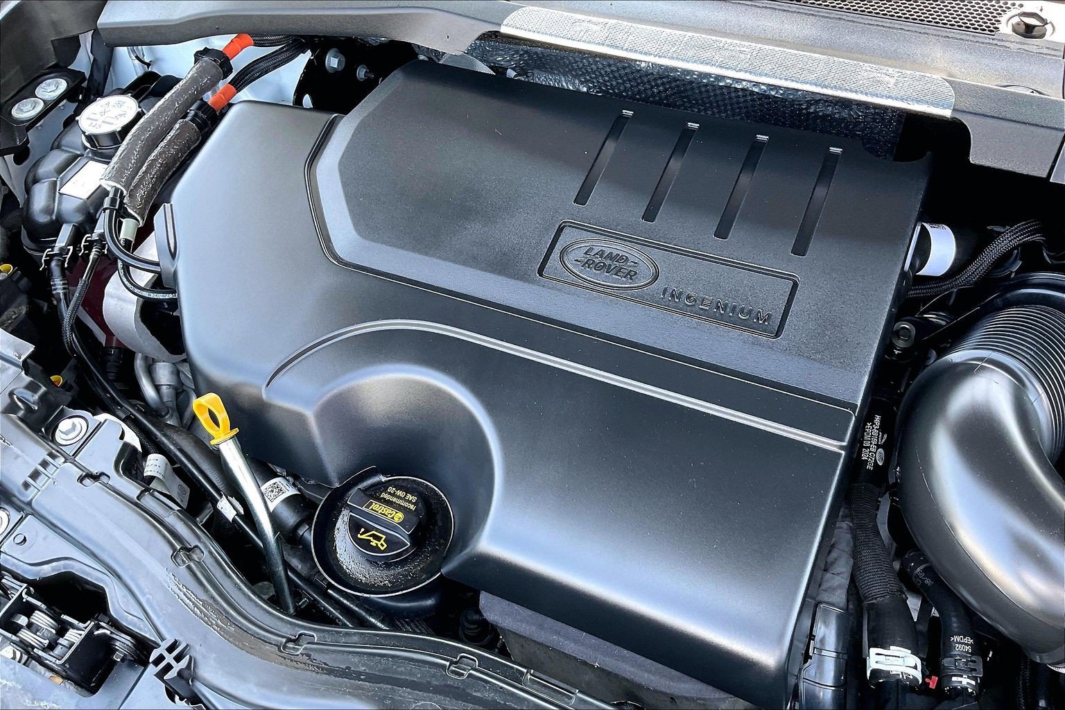 Certified 2025 Land Rover Discovery Sport S AWD/4WD image 29