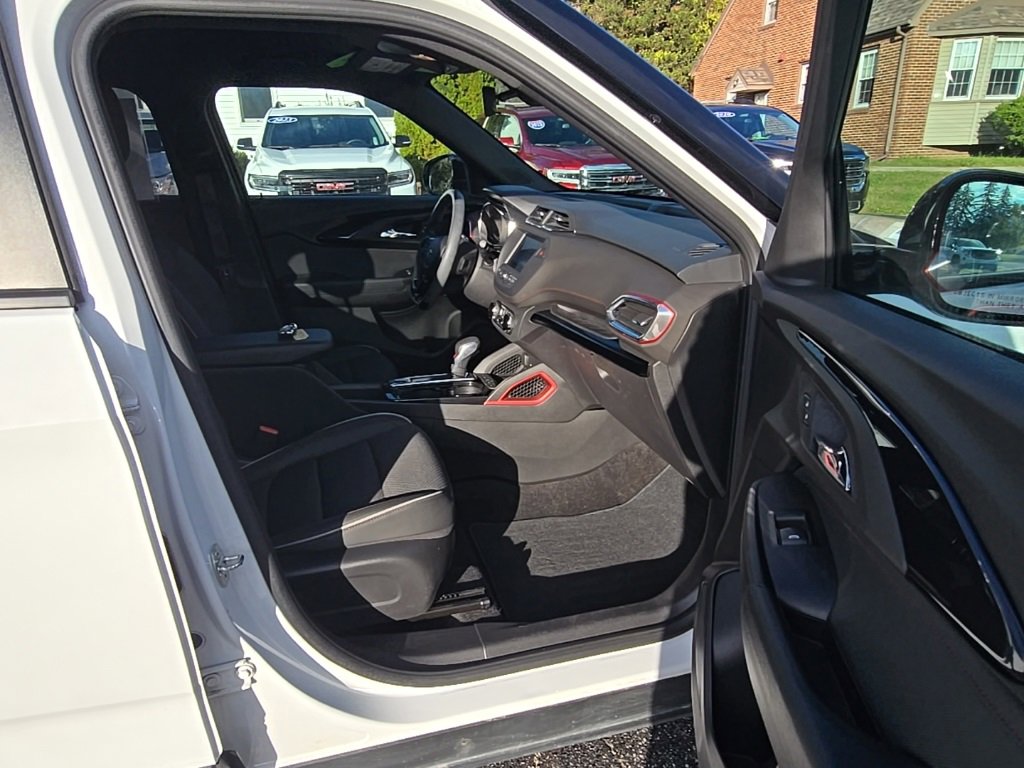 Used 2022 Chevrolet TrailBlazer RS image 16