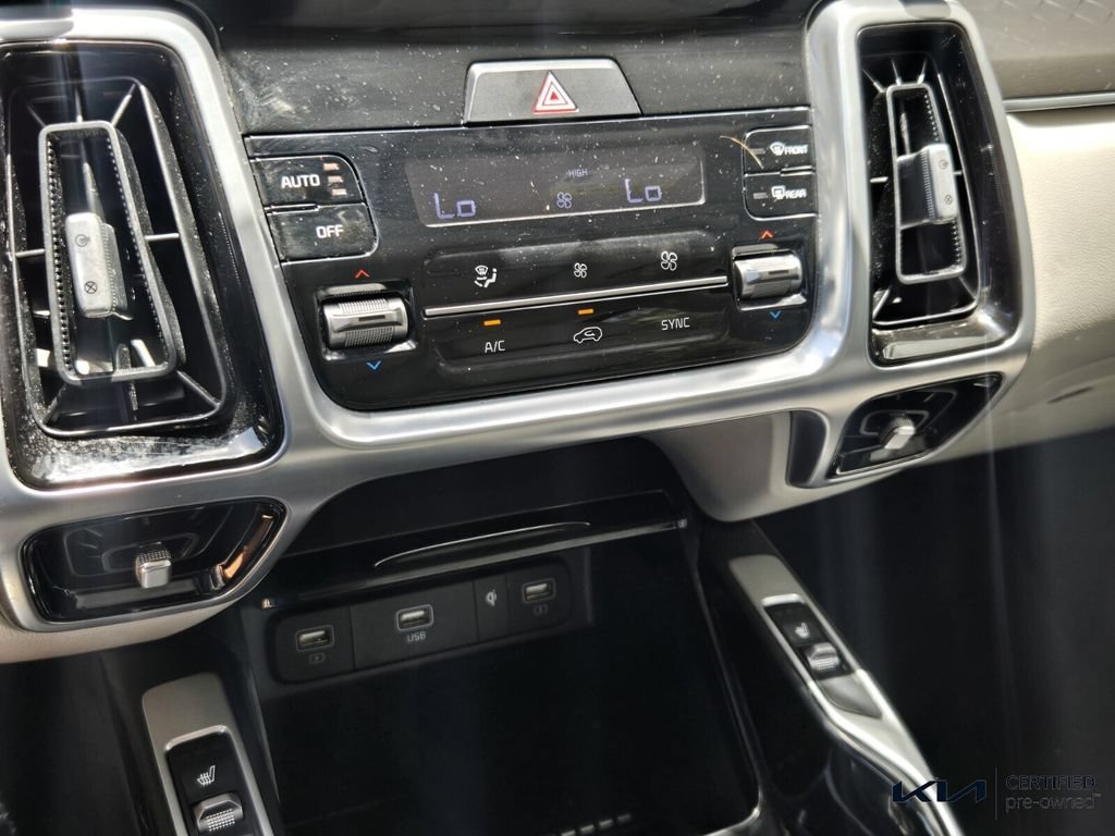 Certified 2022 Kia Sorento SX FWD image 26