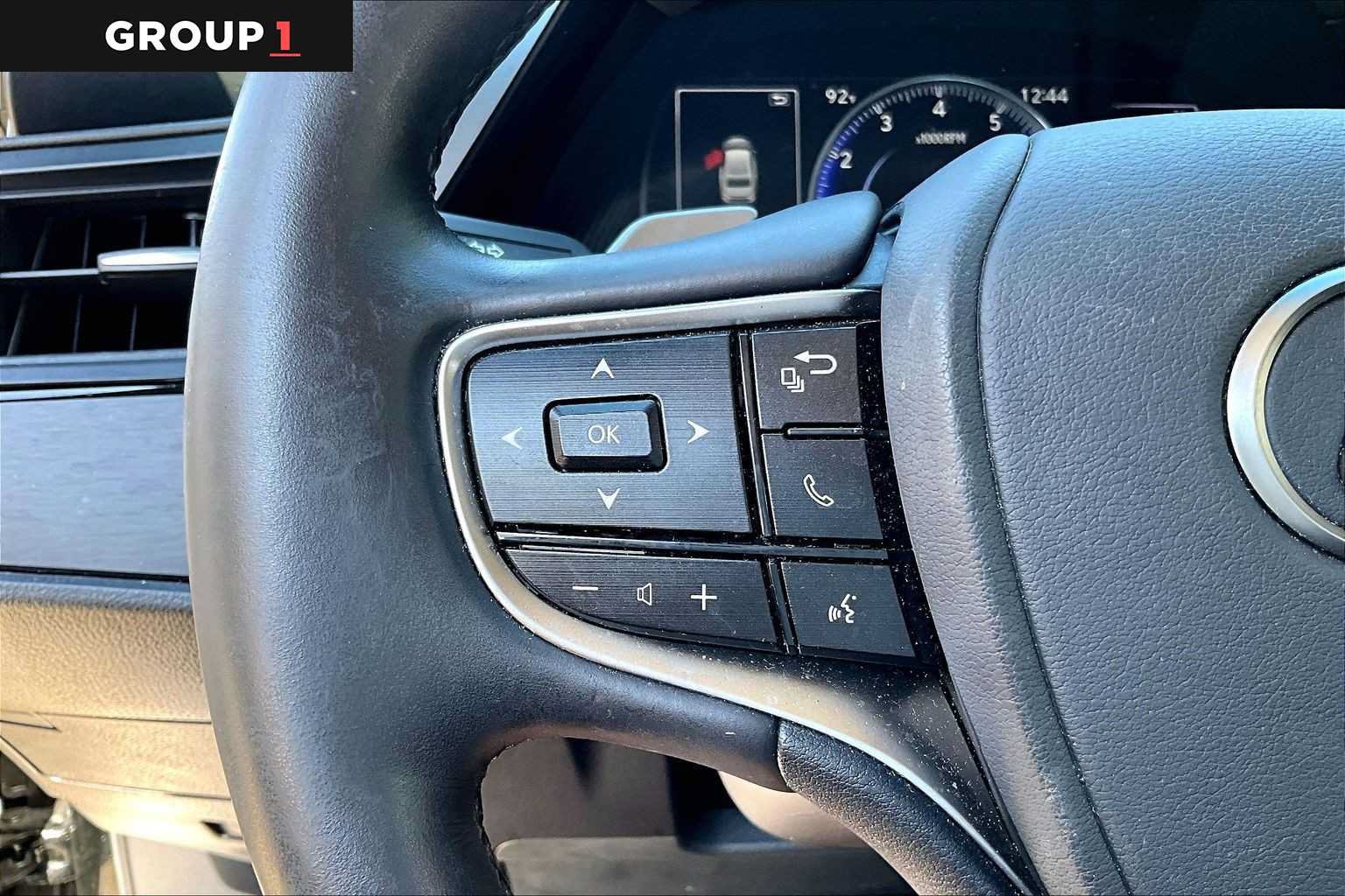 Used 2025 Lexus ES 350 w/ Premium Package FWD image 21