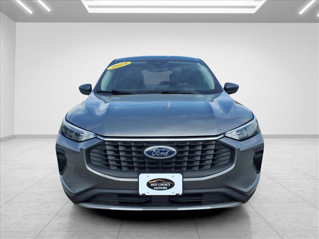 Used 2023 Ford Escape Active w/ Tech Pack #1 AWD/4WD image 3