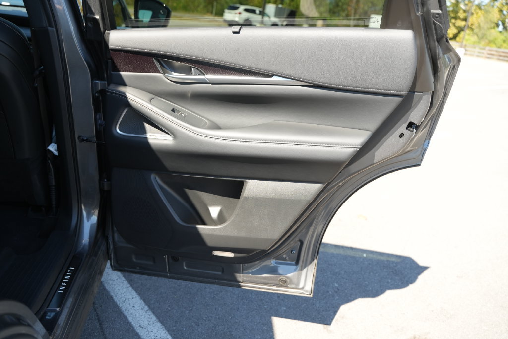 Used 2025 INFINITI QX60 Sensory AWD/4WD image 25