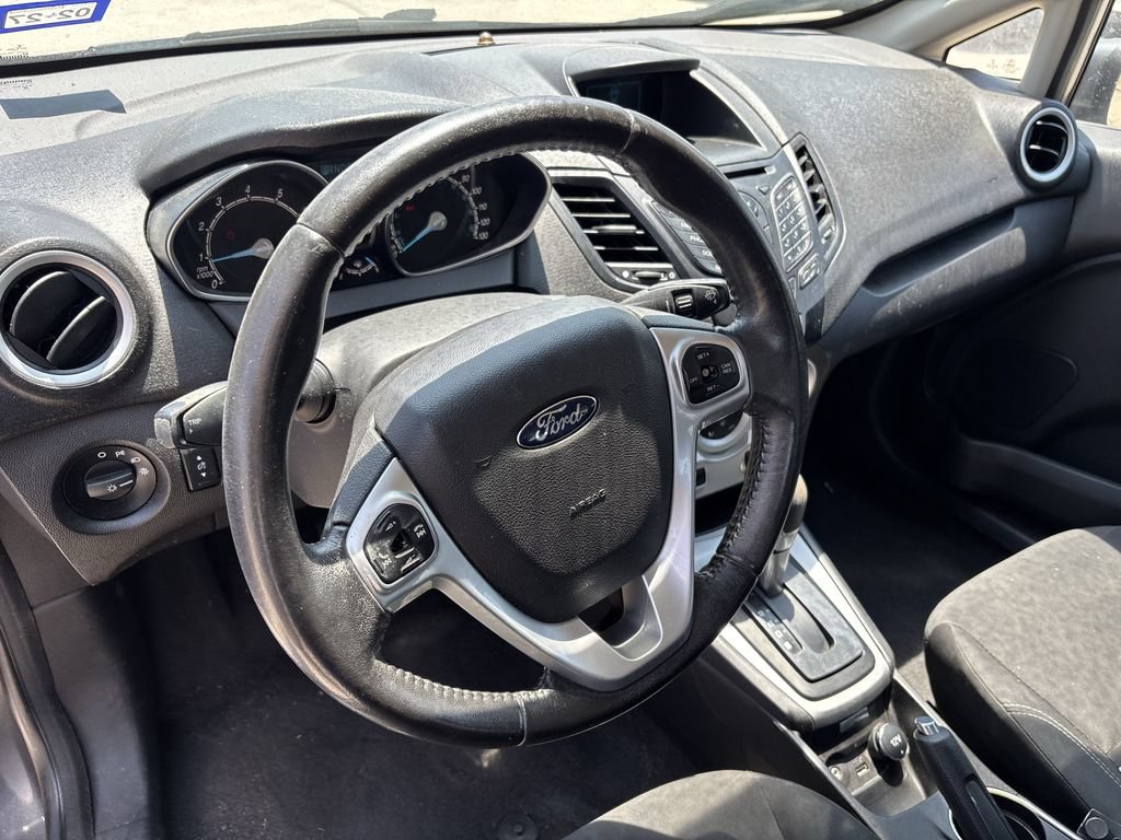 Used 2015 Ford Fiesta SE w/ Comfort Package FWD image 8